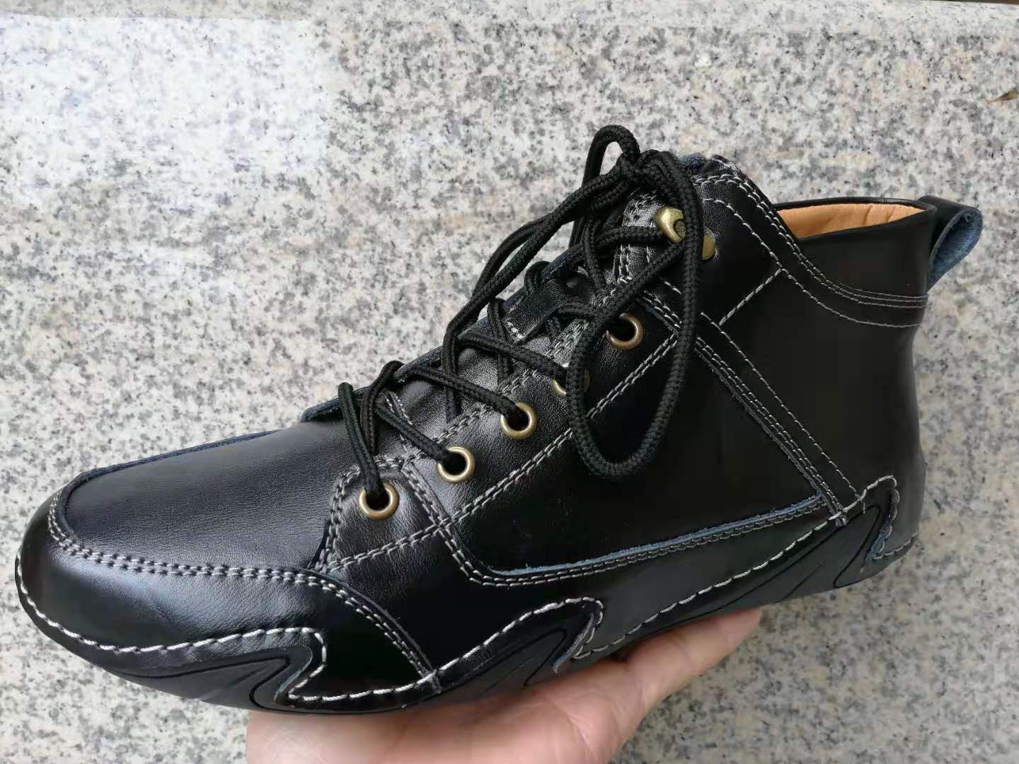 Zapatos casuales de cuero con suela blanda para hombre