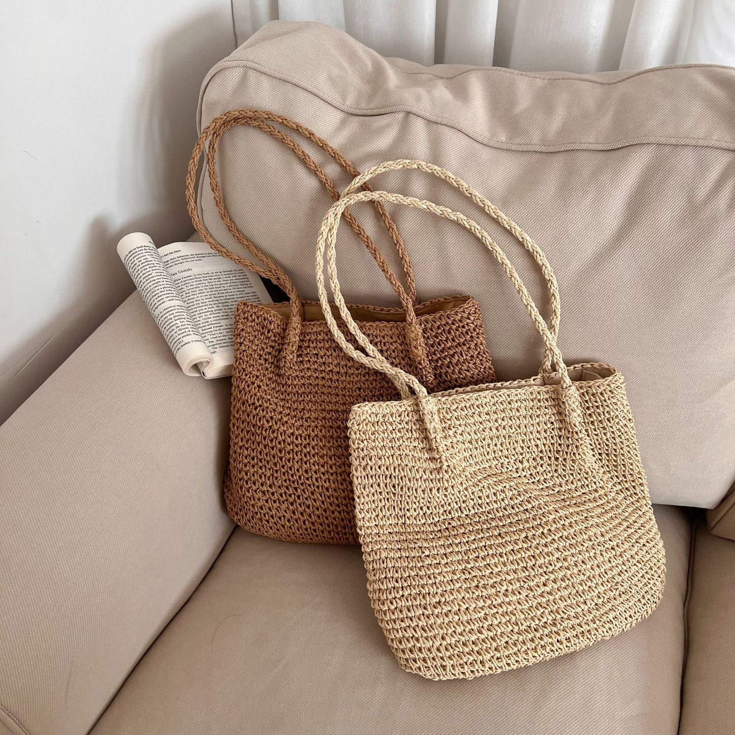 Sac tissé simple et portable en paille à une épaule de grande capacité pour loisirs