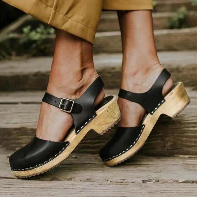 Women's Closed Toe Platform Sandals