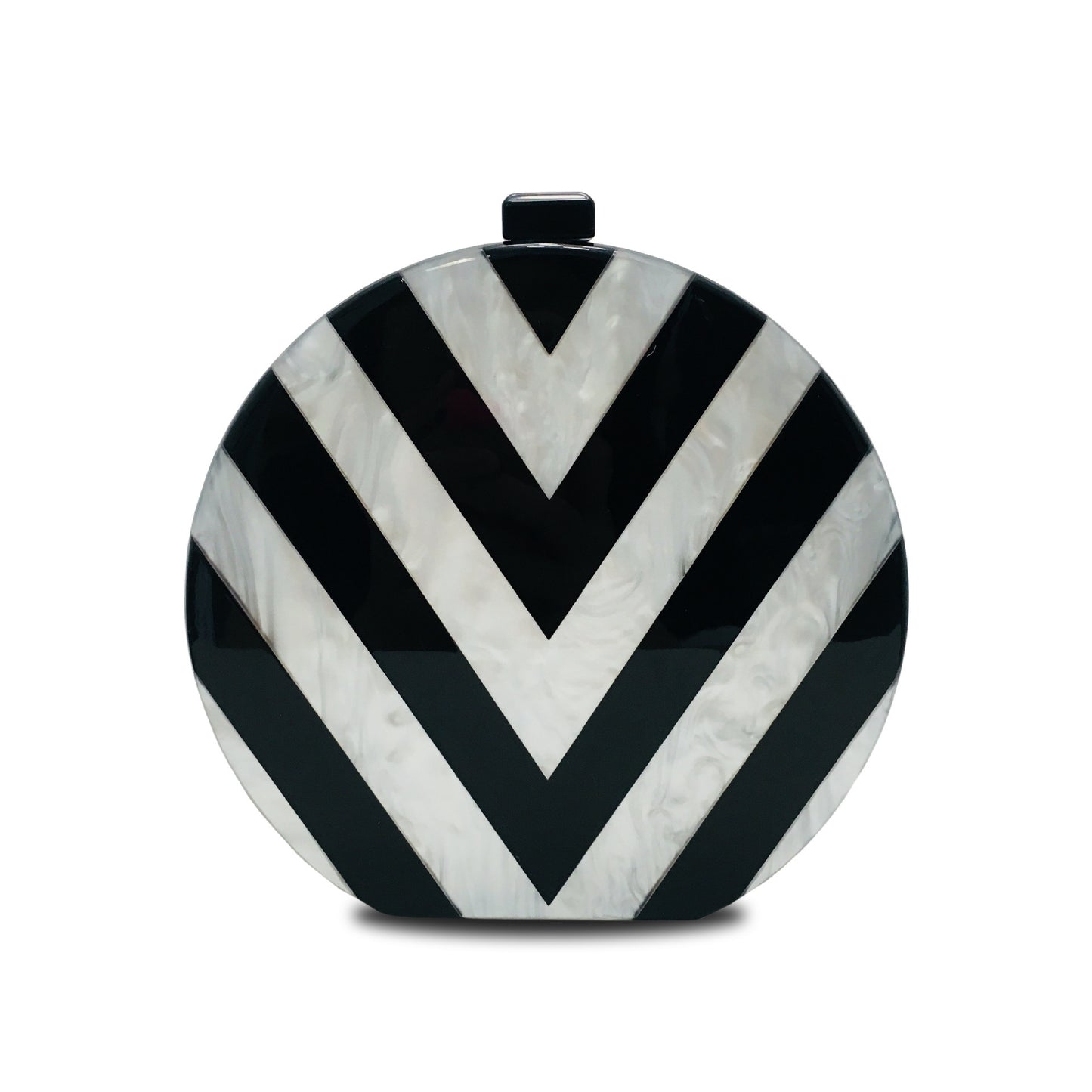 Cartera de mano acrílica con costuras geométricas en blanco y negro