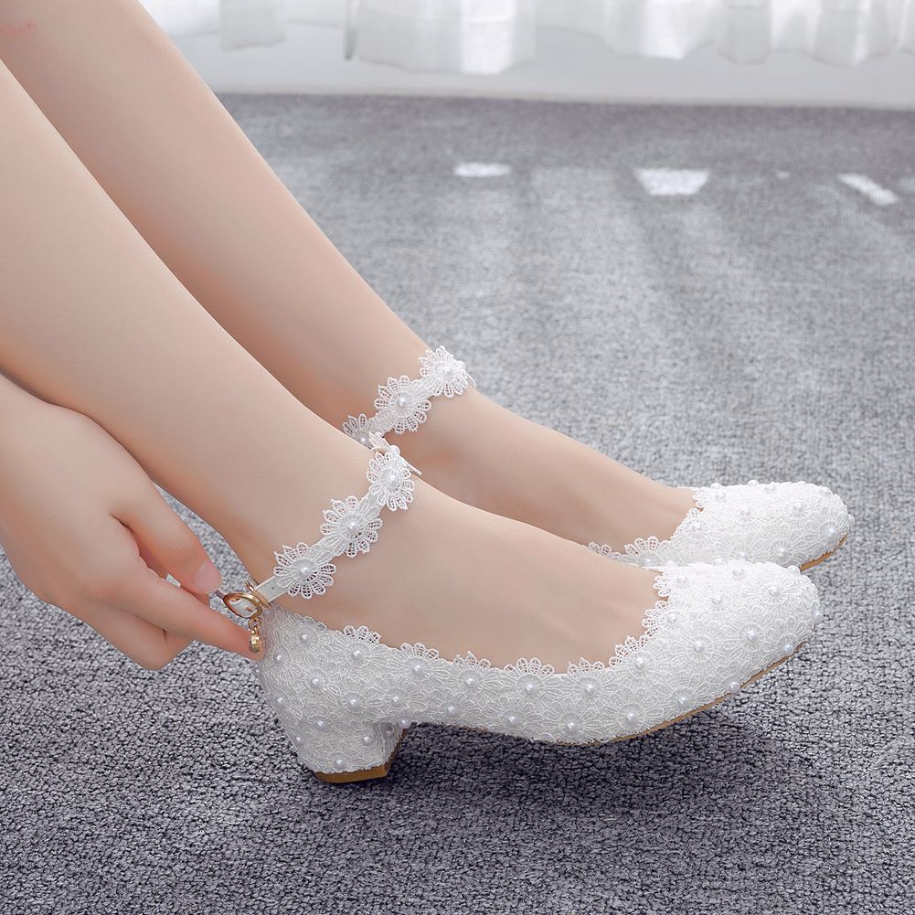 Chaussures de mariage en dentelle blanche pour femmes