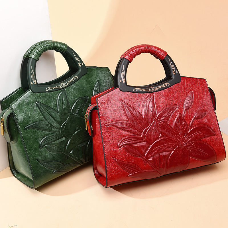 New Winter Fashion Retro Embossed Temperament Pure Leather Big Bag