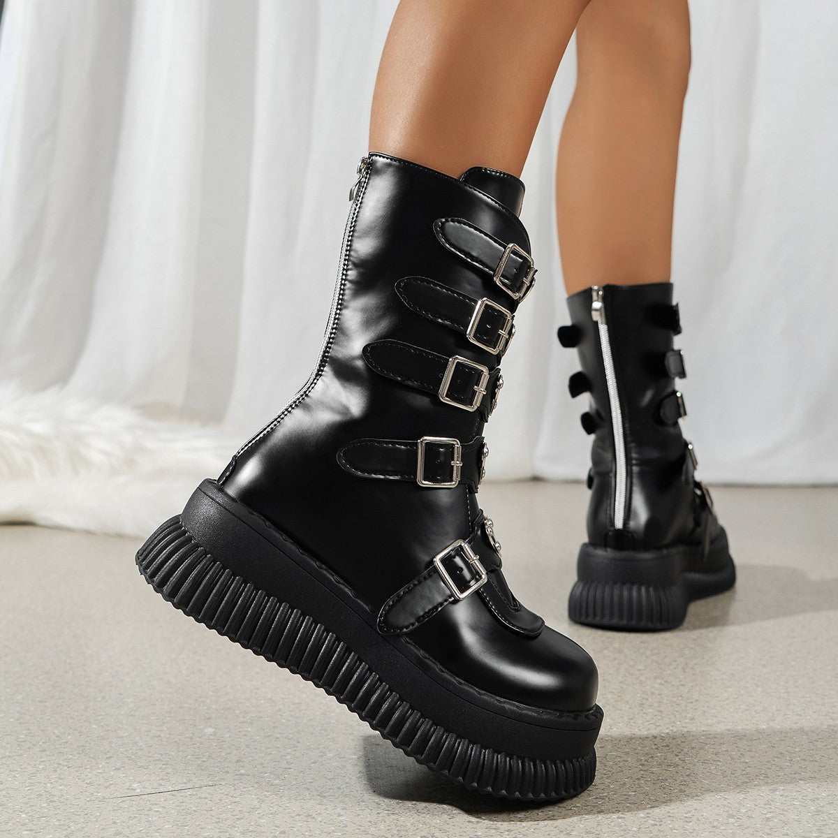 Botas Martin de media caña estilo punk oscuro con plataforma en forma de corazón para mujer