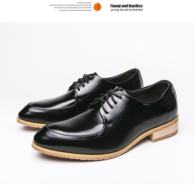 Zapatos de tacón de madera puntiagudos para uso formal e informal de negocios