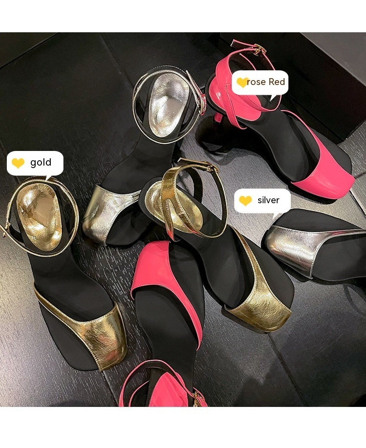 Tacones altos plateados dorados para mujer con puntera de aguja y parte trasera vacía y correas vacías