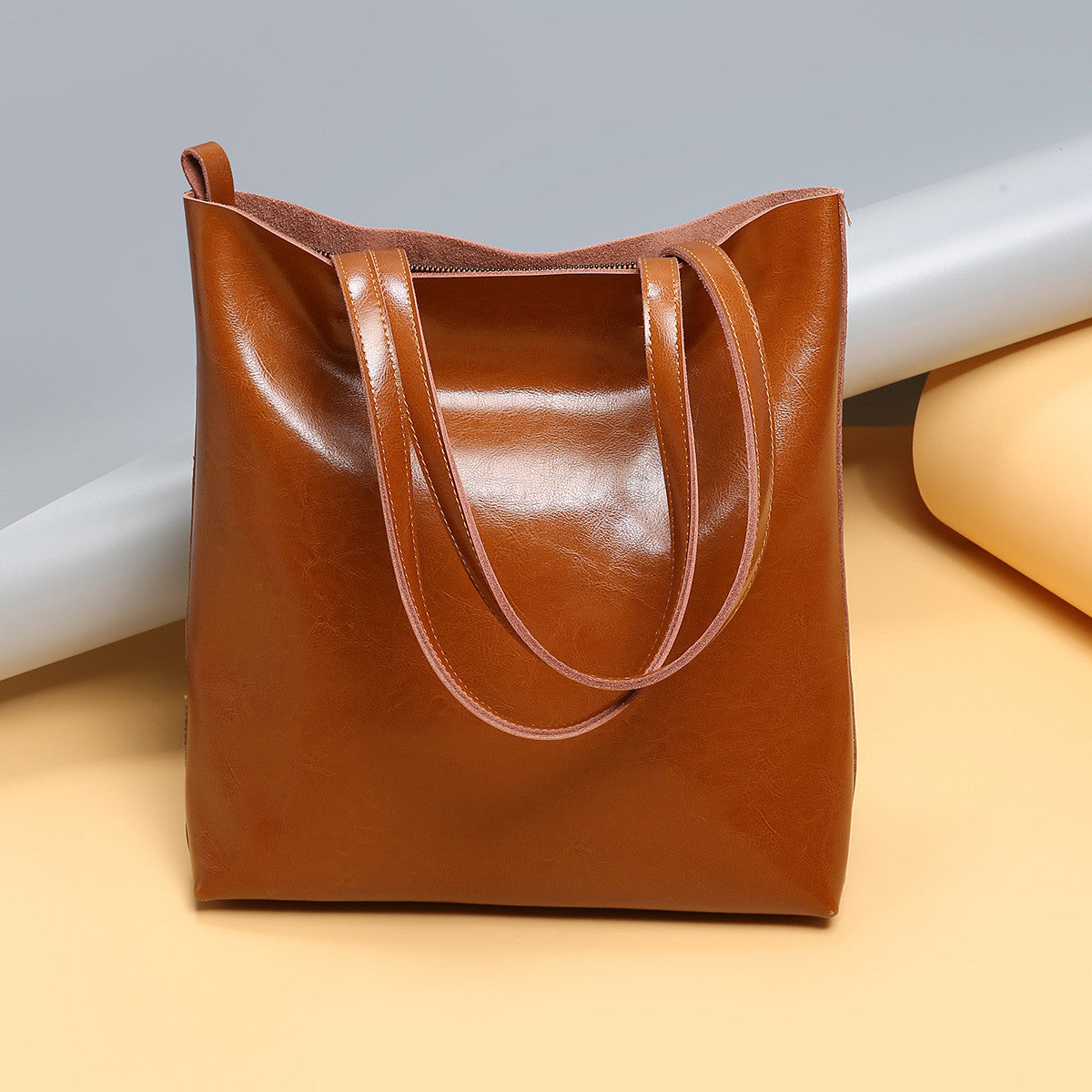 Sac à main minimaliste en cuir de vachette de grande capacité pour femme