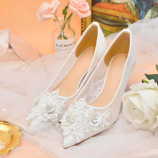 Chaussures de mariage en dentelle blanche pour mariée