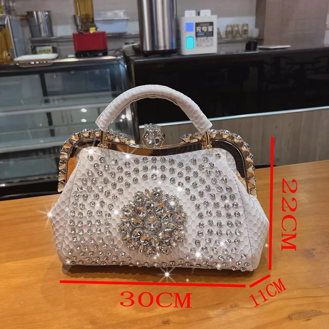 Large Capacity Diamond Inlaid Cross Body Handbag