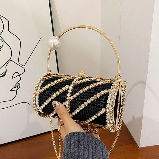 Bolso de mano de metal con un solo hombro para mujer