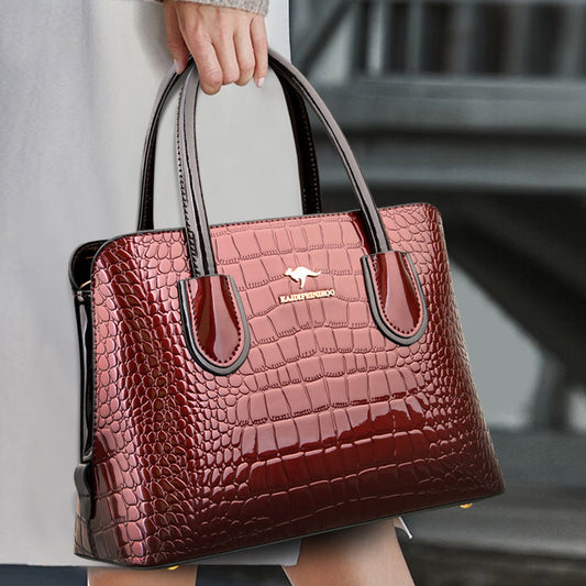 Sac à bandoulière pour femme en cuir verni brillant