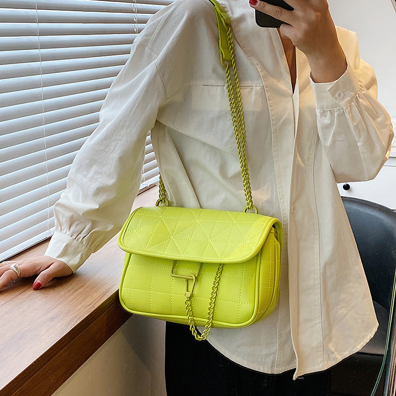 New Ins Small Fashion Versatile Women Chain Rhombic Messenger Bag