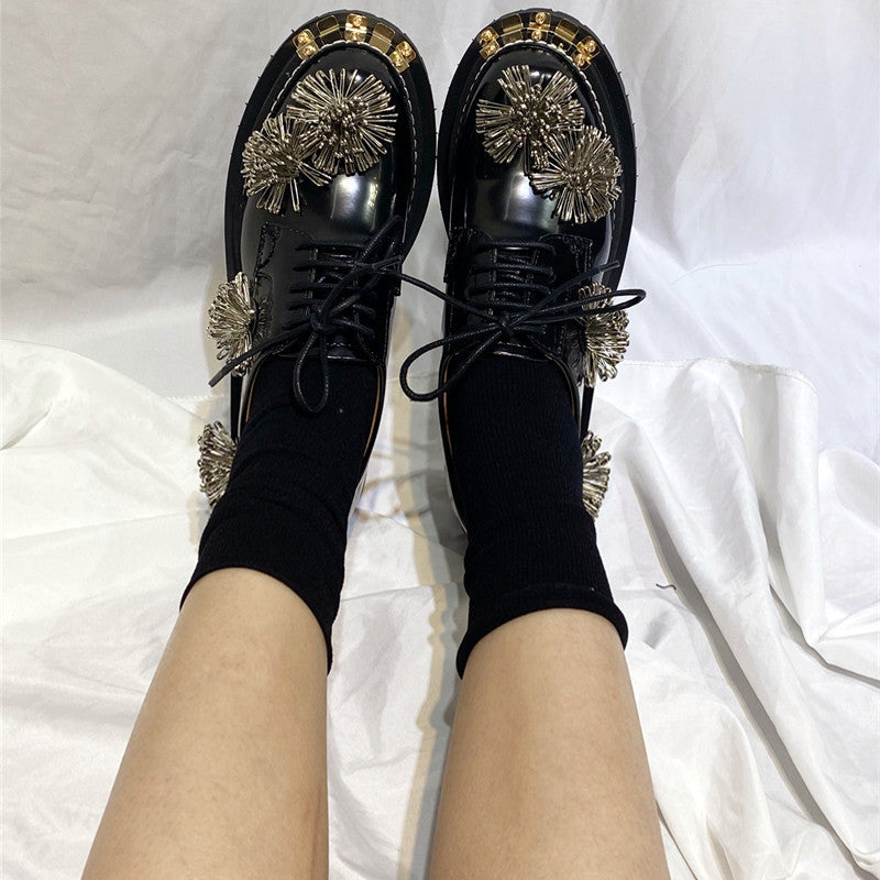 Chaussures à plateforme en cuir vintage pour femmes avec motif floral