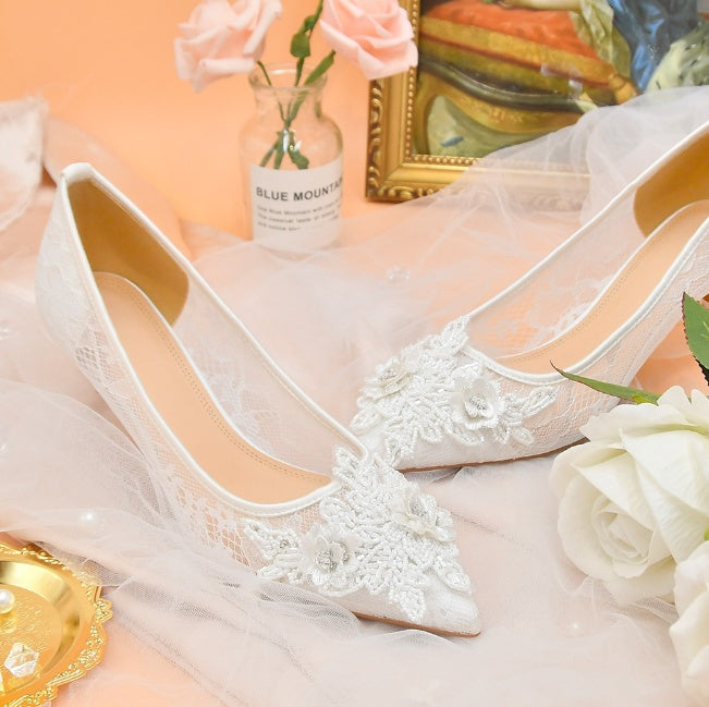 Chaussures de mariage en dentelle blanche pour mariée