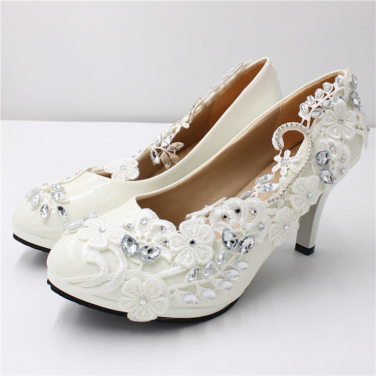 Oversized Women's White Wedding Shoes Round Toe Leather