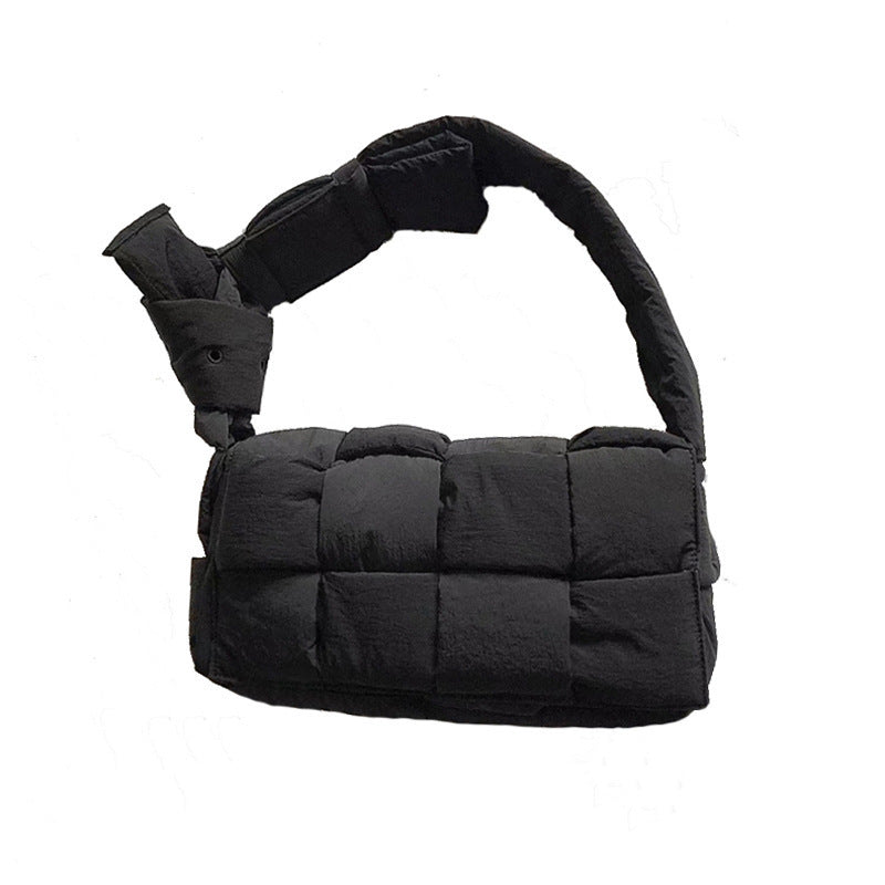 Bolso bandolera con almohada tejida con esponja