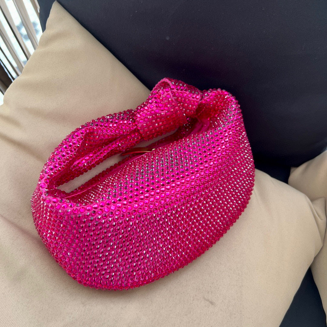 Bolso de mano de gran capacidad con nudo de diamantes y cristales