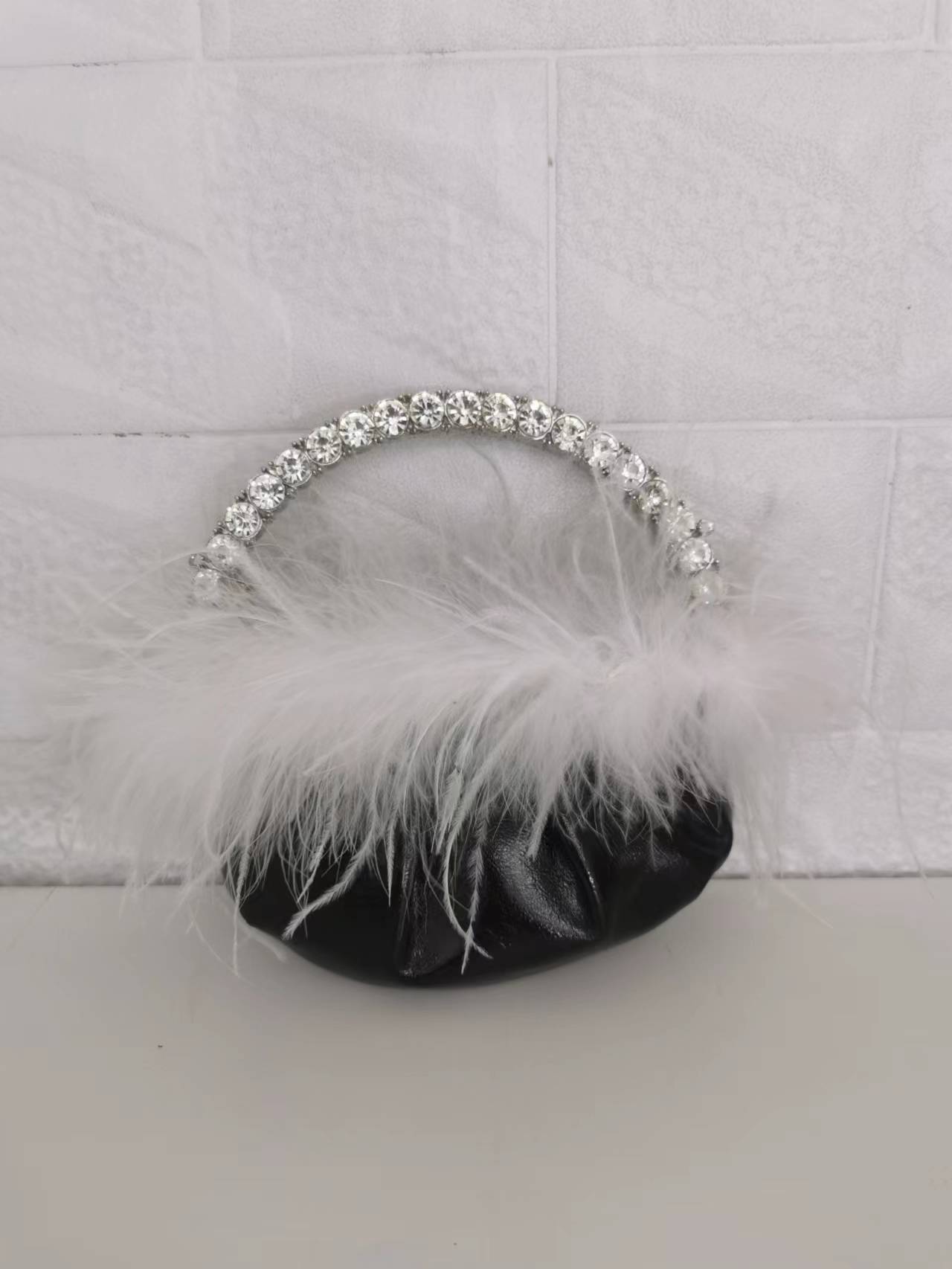 Bolso bandolera para mujer con pliegues y incrustaciones de diamantes, portátil, para cenas