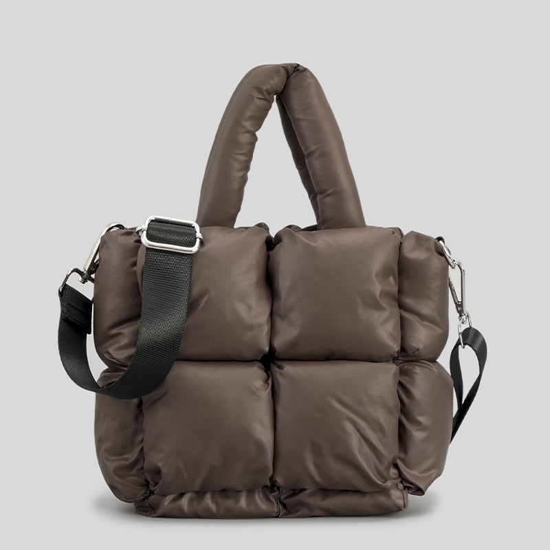 Bolso de mano de un solo hombro con relleno cuadrado pequeño y suave de color puro y diseño simple de invierno nuevo