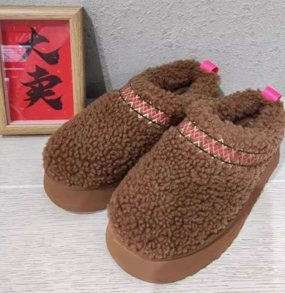 Chaussures en peluche à semelles épaisses pour femmes