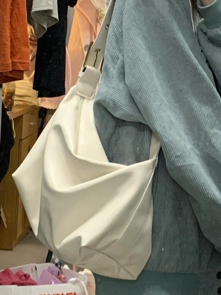 Sac à bandoulière de grande capacité pour femme de style universitaire