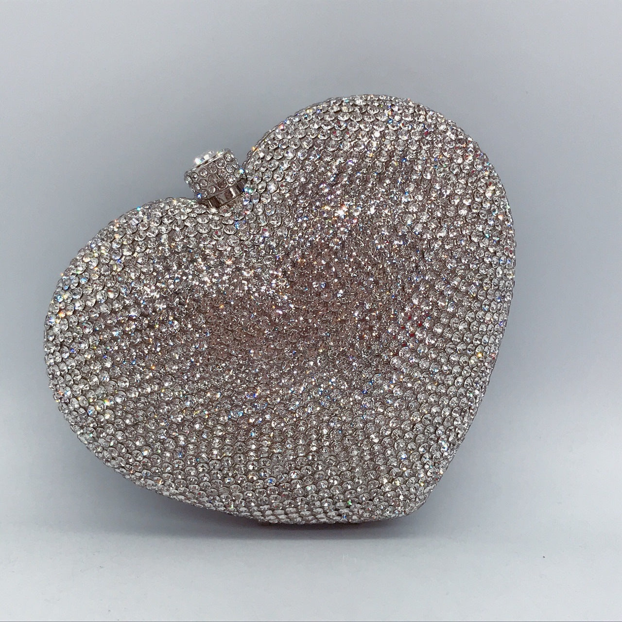 Pochette pour femme en cristal en forme de cœur avec diamants de couleur unie