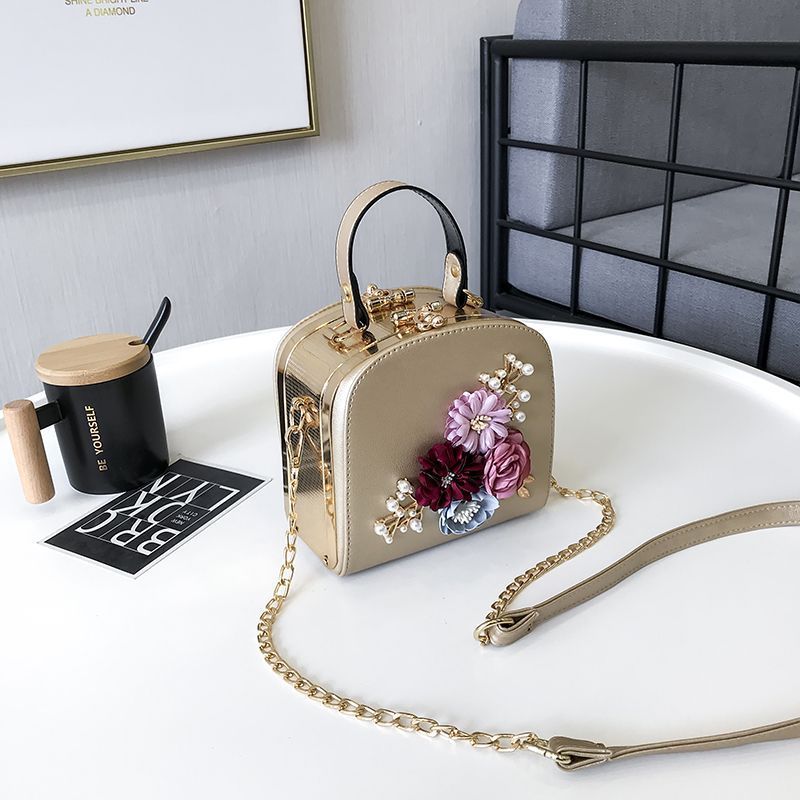 Bolso pequeño cuadrado con clip de metal, nuevo bolso de moda para cenas y hombros con flores