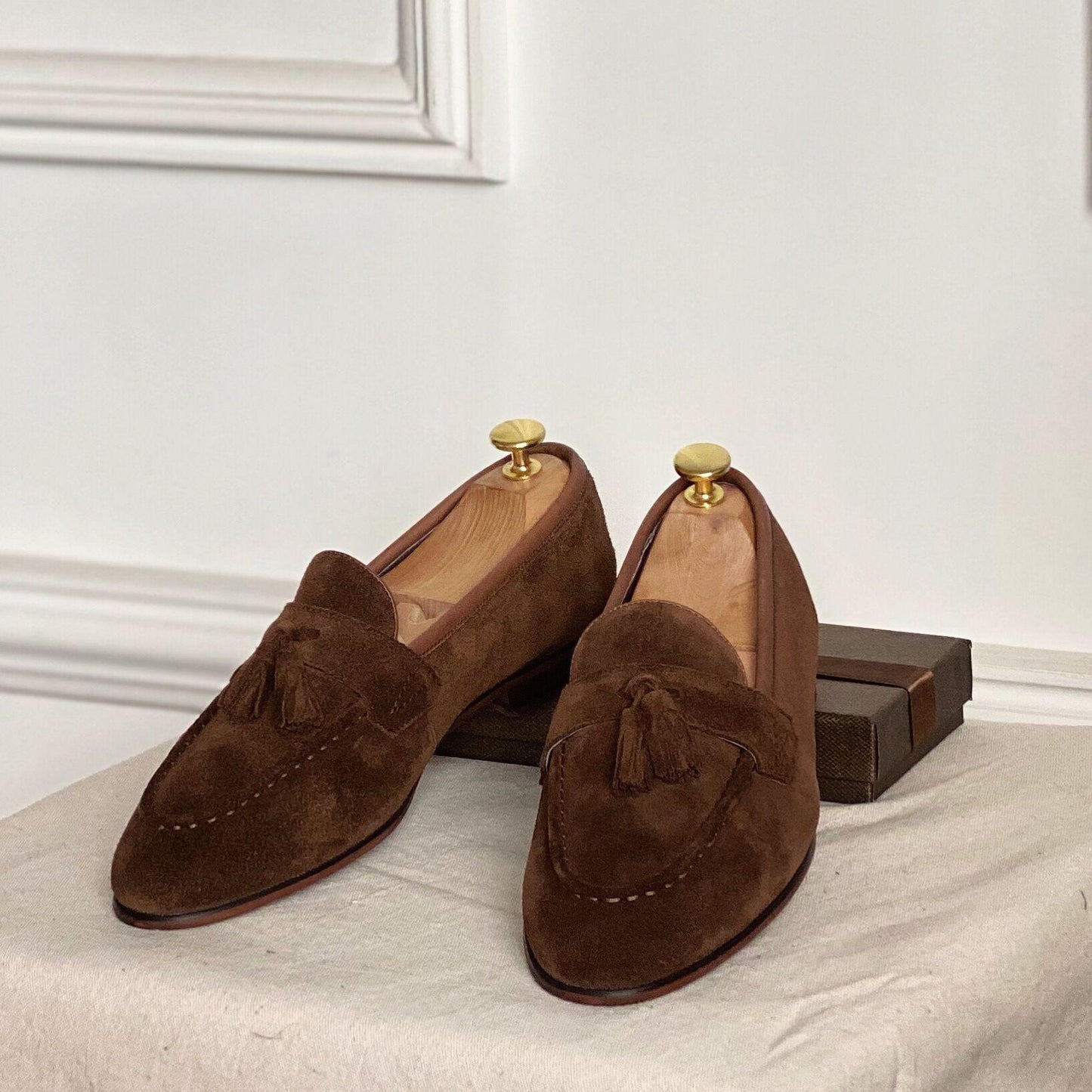 Chaussures de costume carrées en cuir de vache pour hommes