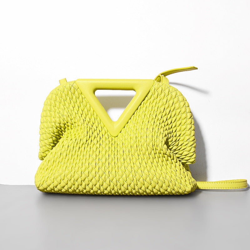 Bolso de mano de cuero con forma de nube y triángulos invertidos y bordados para mujer