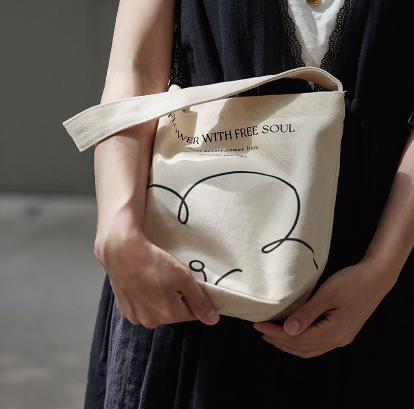 Sac à bandoulière en toile pur coton pour femme