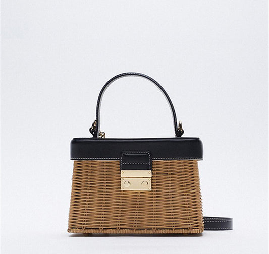 Hand Woven Fashion Handbag With Metal Buckle