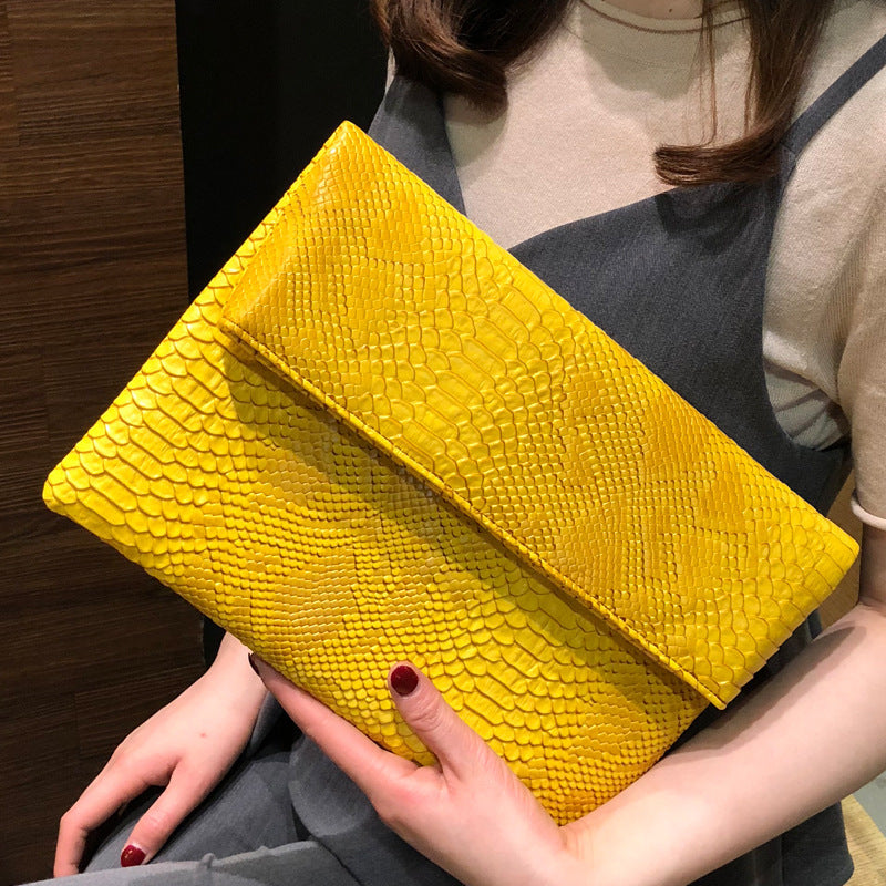 Pochette à imprimé serpent pour femme, grande capacité, idéale pour toutes les occasions