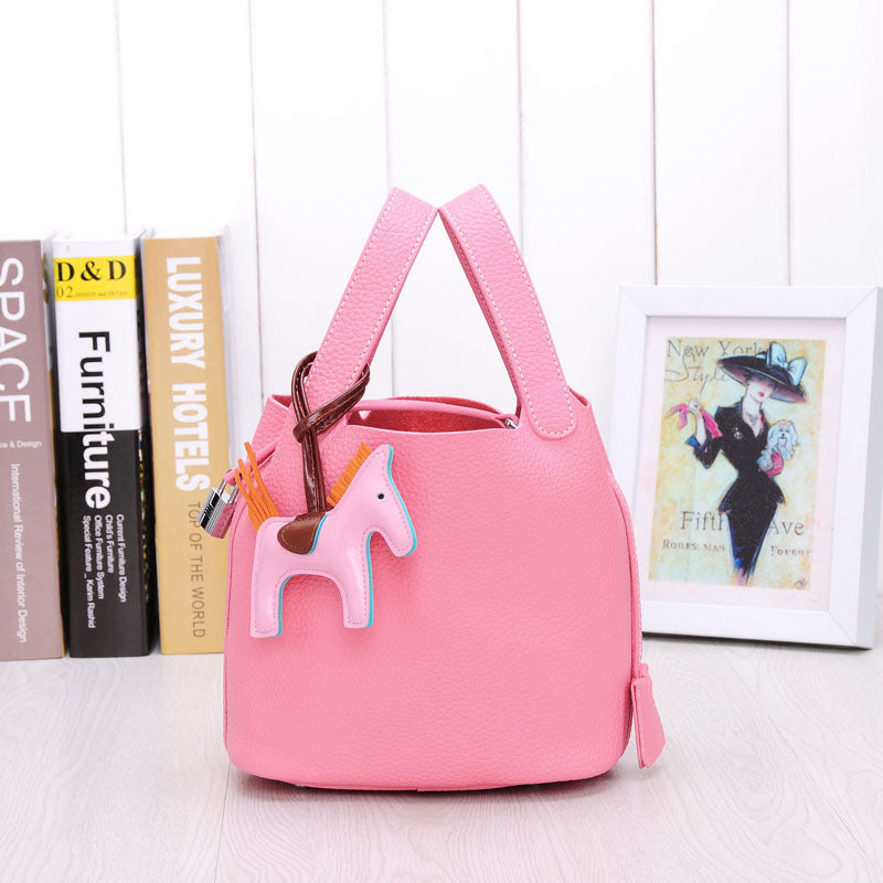 Large-capacity Leather Handbag With Lychee Pattern