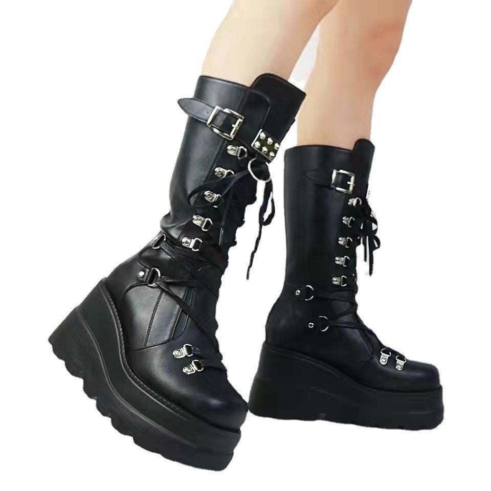 Botas Martin de media caña con cuña estilo punk para mujer