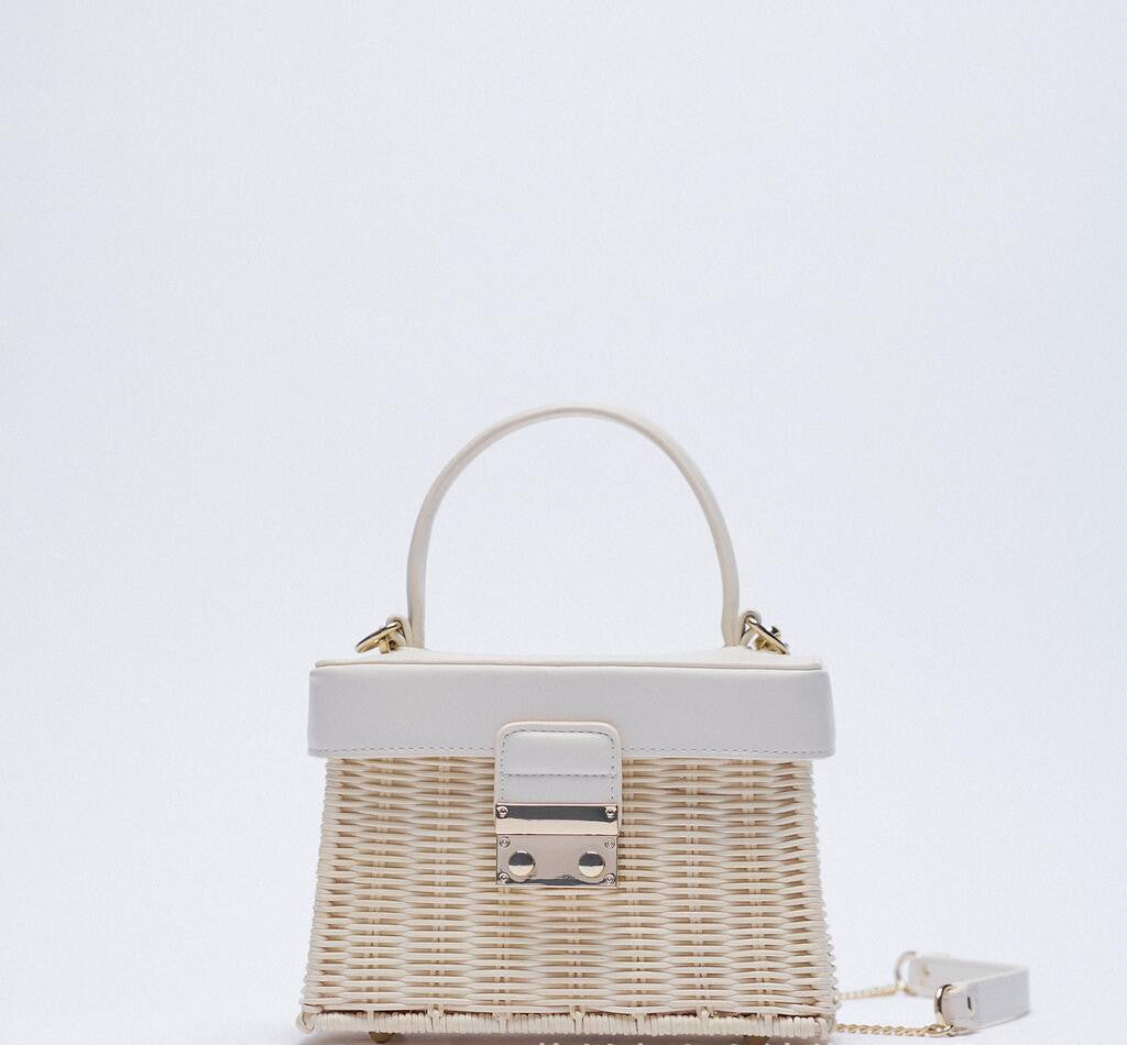 Hand Woven Fashion Handbag With Metal Buckle