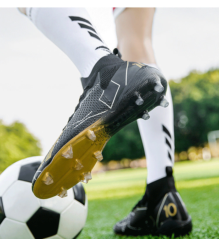 Chaussures de football pour hommes avec clou cassé