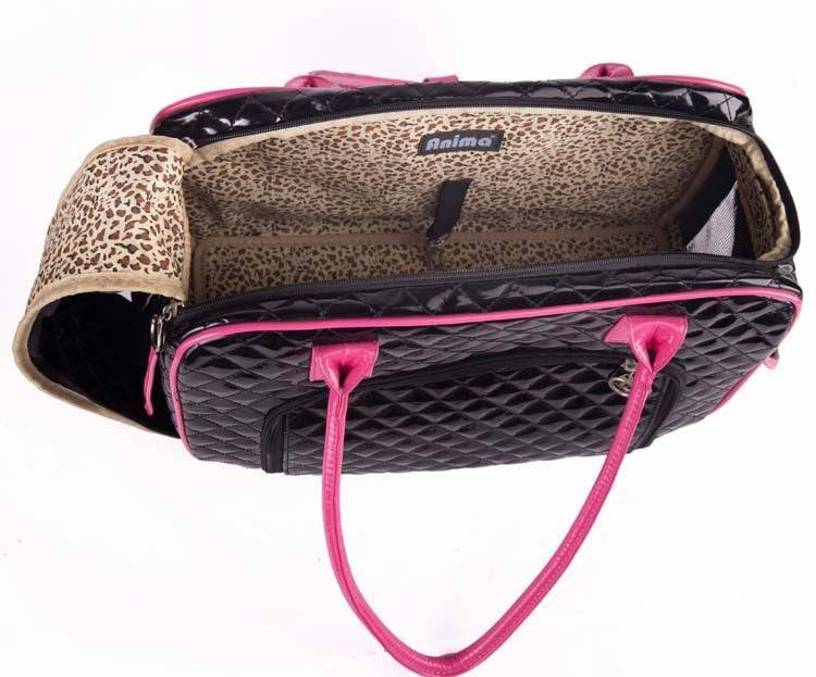 The New Compact Pet Bag Is Portable When Traveling