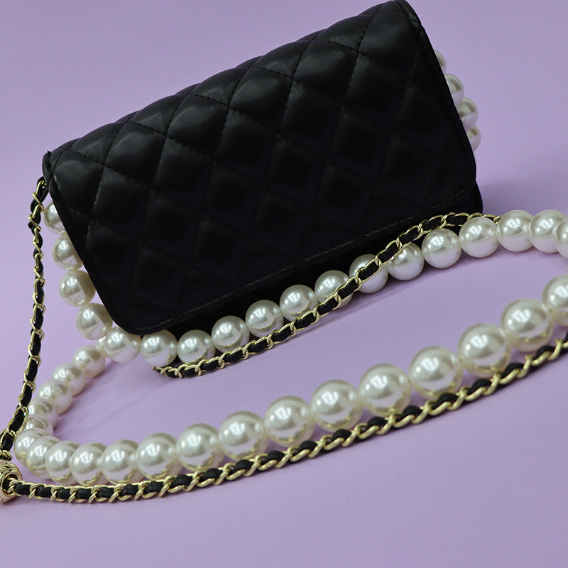 Bolso pequeño y fragante con cadena de perlas para mujeres mayores