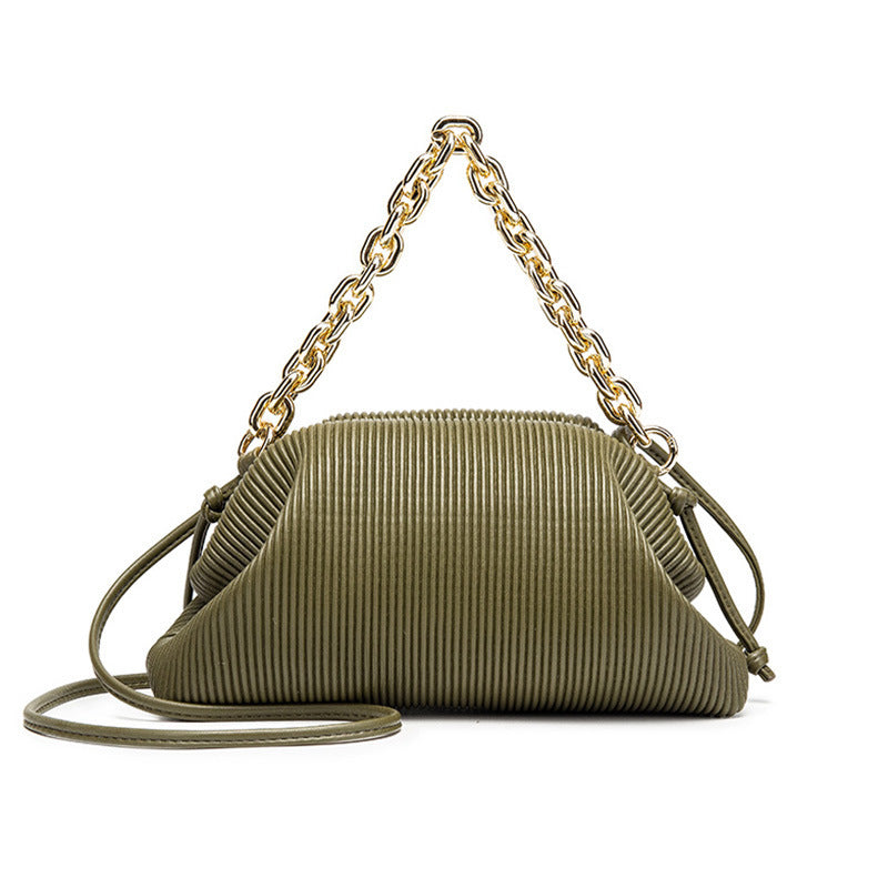 Bolso de nube con cadena gruesa que se pliega en un estilo de moda de nicho