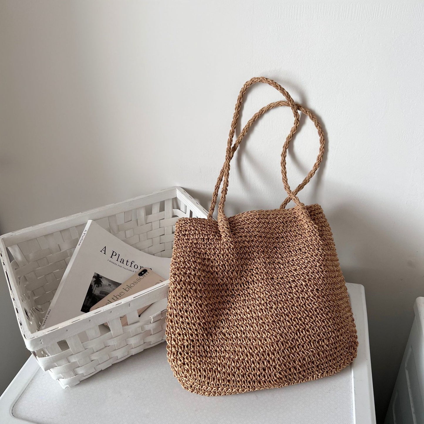 Sac tissé simple et portable en paille à une épaule de grande capacité pour loisirs