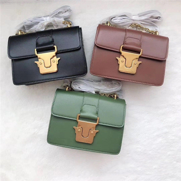 Bull Head Lock Buckle Fashion Clamshell Metal Chain Shoulder Messenger Female Bag