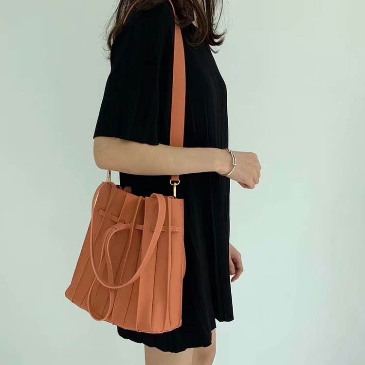 Pleated One Shoulder Folding Bucket Bag