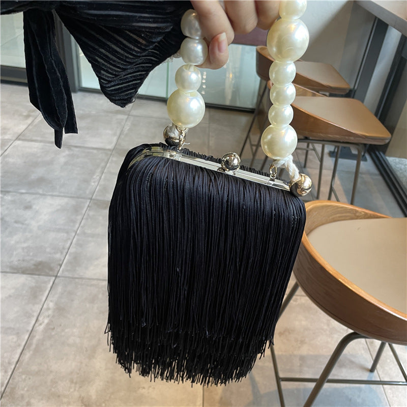 Bolso de mano con borlas debajo del brazo para mujer, con cadena de perlas