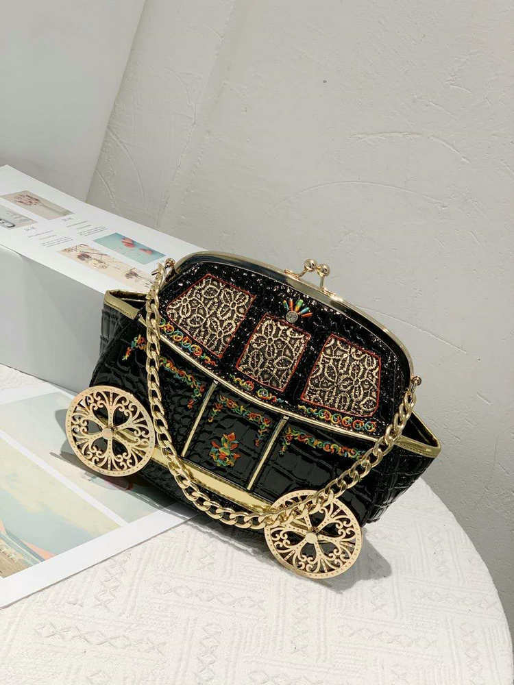 Creative Embroidery Of Fashionable Women's Bag