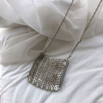 Bolso de hombro con cadena y lentejuelas brillantes