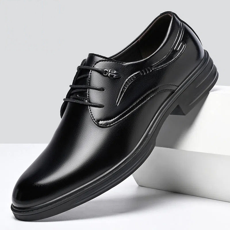 Zapatos de cuero de negocios para hombres Zapatos casuales negros de piel de vaca genuina para hombres Zapatos formales de moda coreana