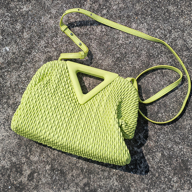 Bolso Nube Triangular Arrugado Cuero Vaca