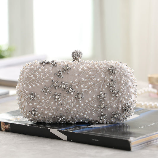 Pochette de soirée brodée de diamants pour femme