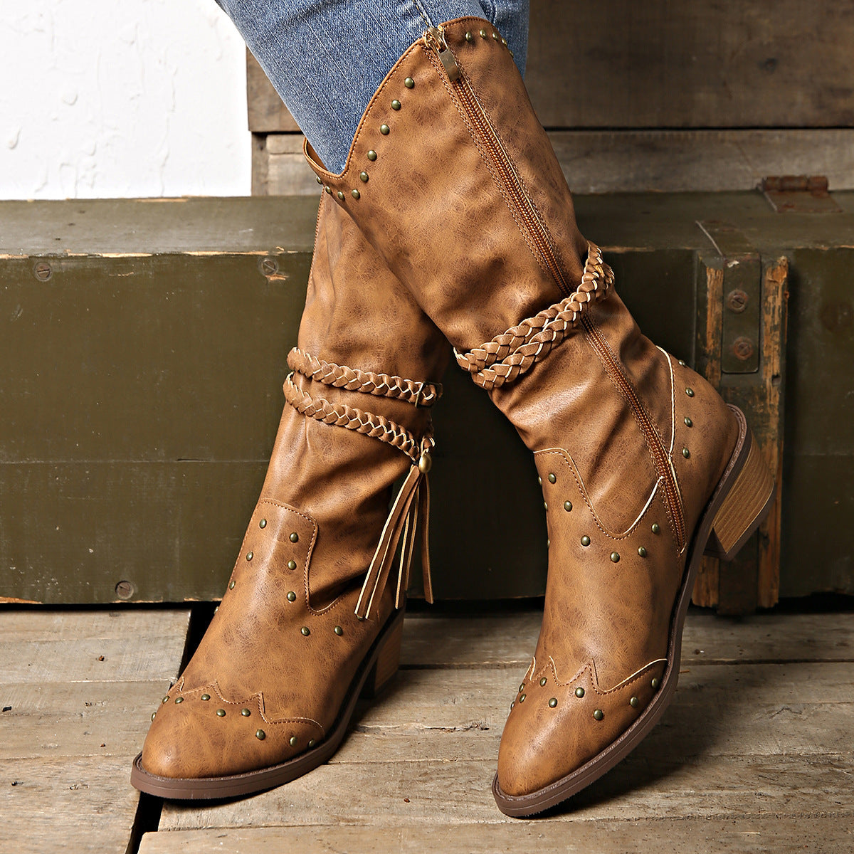 Botas retro con borlas y diseño de hebilla de correa de cuerda trenzada, calzado de invierno, nuevas botas de caballero estilo western de media pantorrilla para mujer