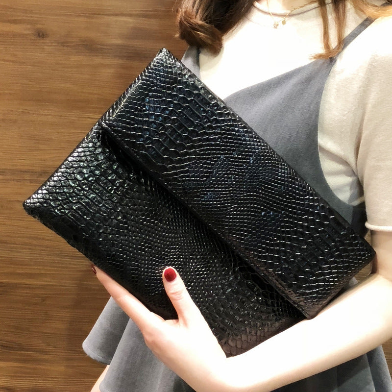 Pochette à imprimé serpent pour femme, grande capacité, idéale pour toutes les occasions