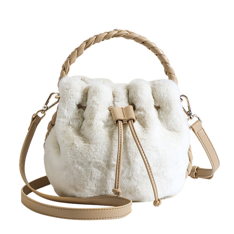 Sac seau en peluche portable tressé en pâte frite